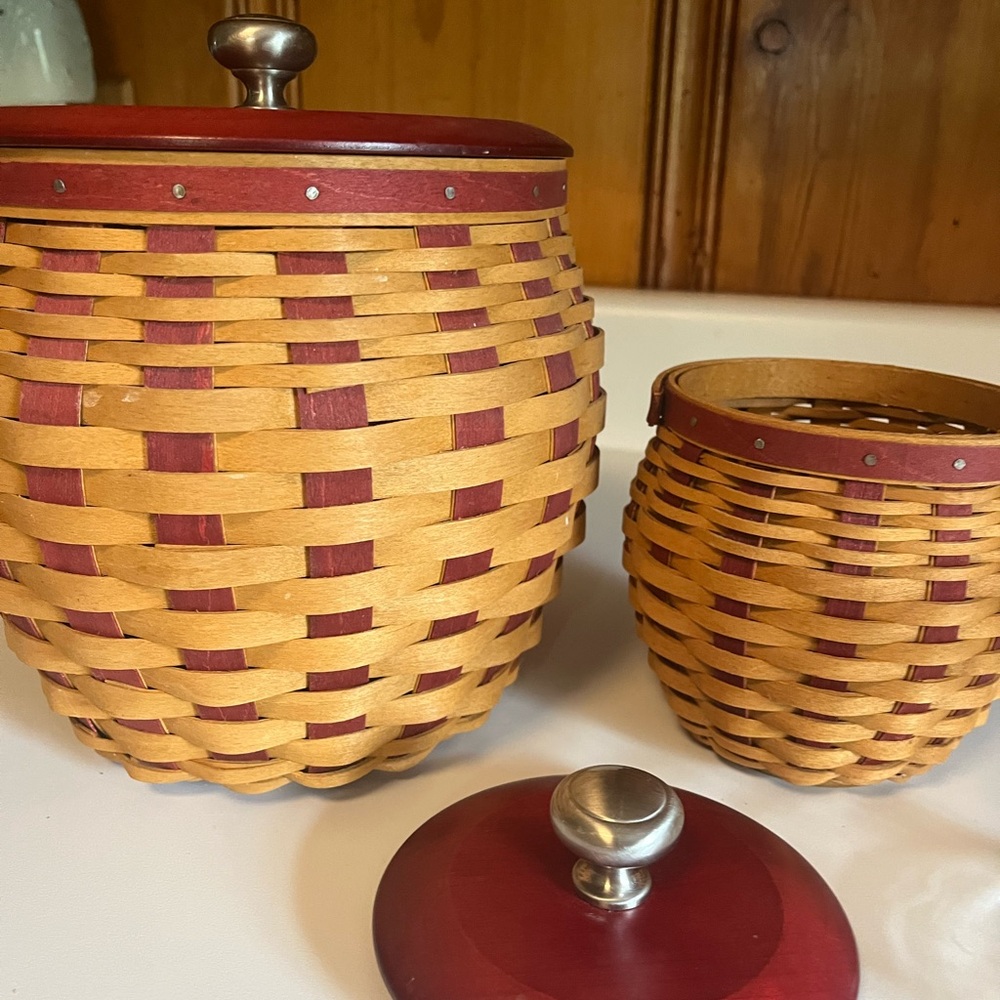 Longaberger Natural and Burgundy Woven Canister Set with Metal Knobs - Picture 4 of 6